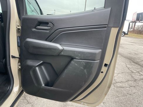 Used 2023 Chevrolet Colorado W/T image 21