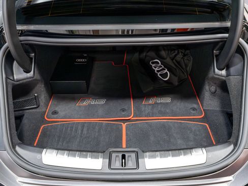 Used 2023 Audi RS e-tron GT image 42