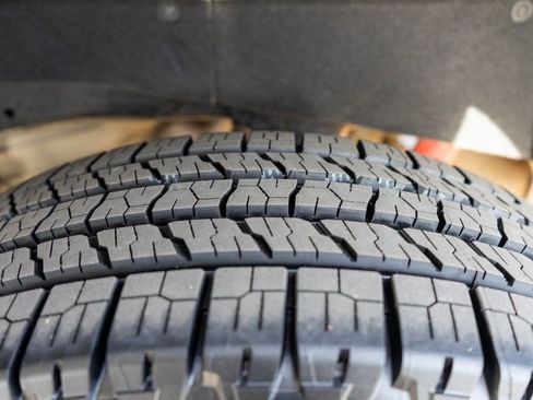 Used 2024 GMC Sierra 2500 Denali w/ Technology Package image 39