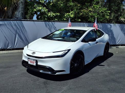 Certified 2026 Toyota Prius Plug-In Hybrid image 26