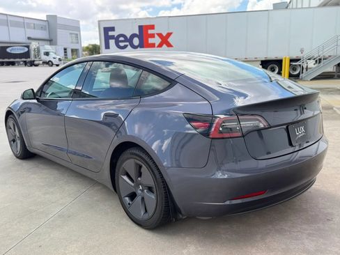 Used 2022 Tesla Model 3 Long Range AWD/4WD image 11