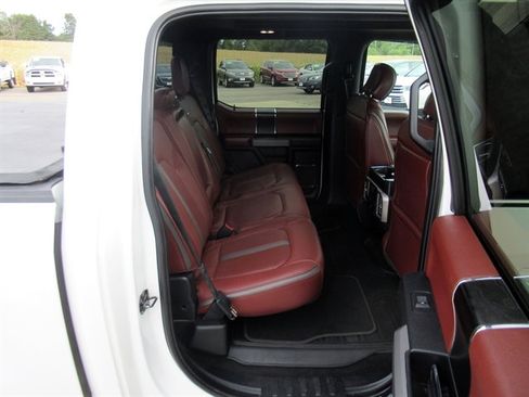 Used 2020 Ford F150 Platinum w/ Technology Package image 15