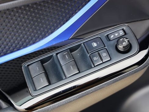 Certified 2020 Toyota C-HR XLE image 23