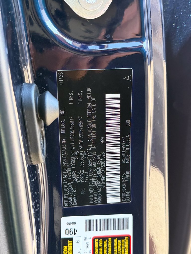 Used 2026 Toyota Sienna XLE FWD image 29