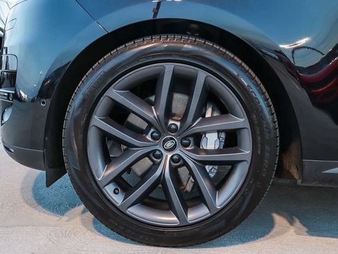 Used 2023 Land Rover Range Rover Sport SE image 14