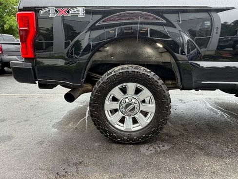 Used 2019 Ford F250 Platinum w/ Platinum Ultimate Package AWD/4WD image 14