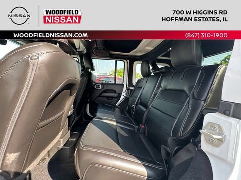 Used 2023 Jeep Wrangler Unlimited Sahara w/ Cold Weather Group AWD/4WD image 29