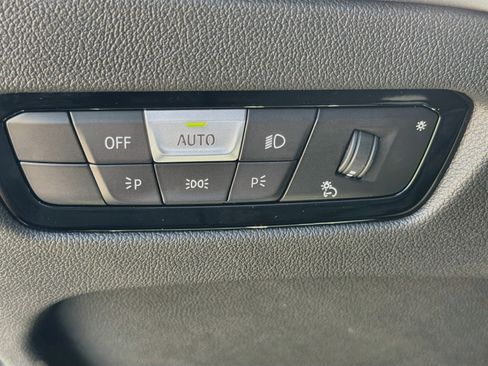 New 2026 BMW 330i xDrive Sedan w/ Premium Package AWD/4WD image 36