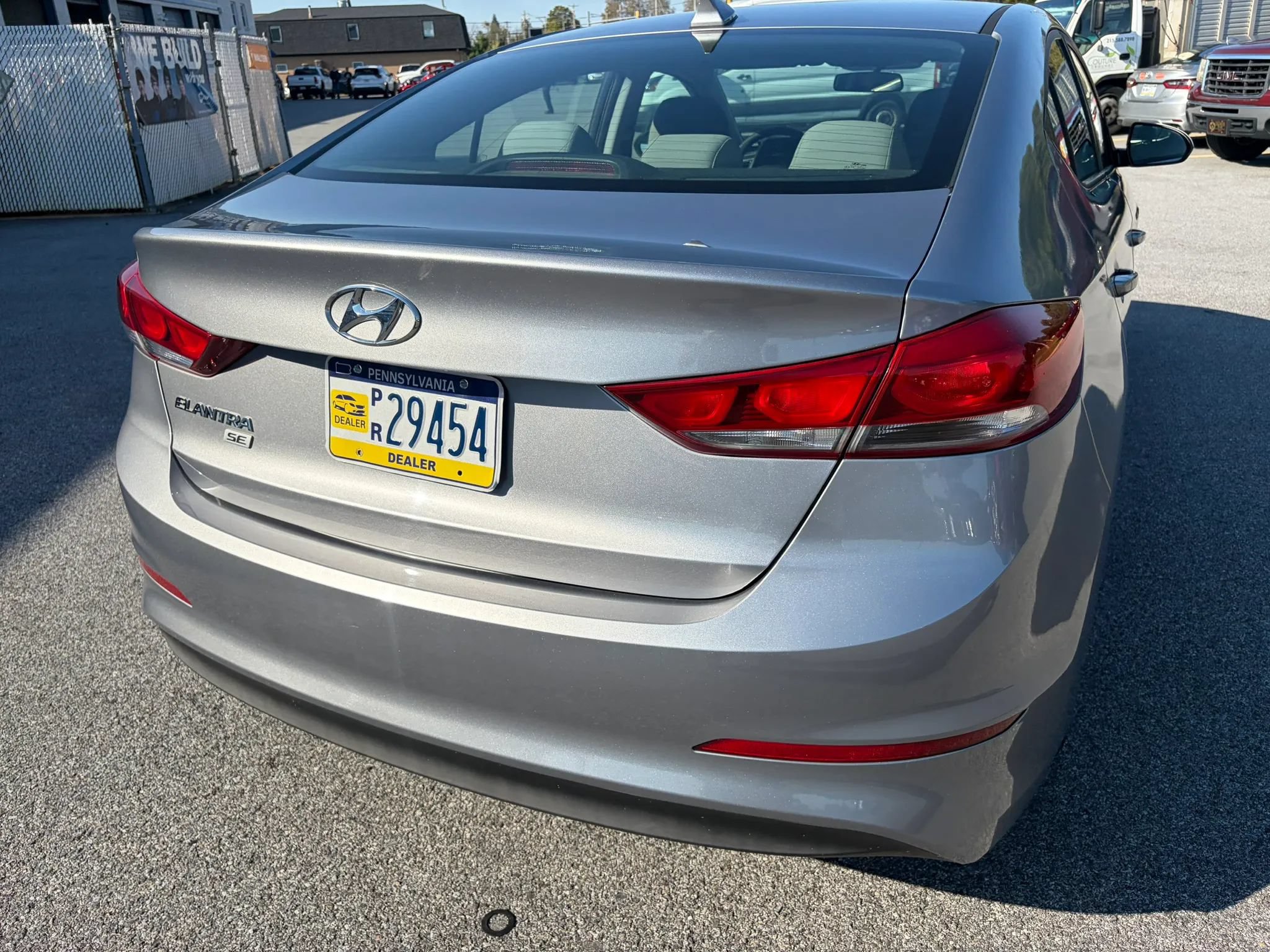 Used 2017 Hyundai Elantra SE FWD image 21