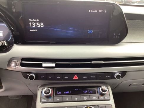 Used 2024 Hyundai Palisade SEL w/ Premium Package AWD/4WD image 32