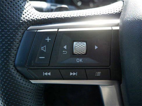 Used 2025 Mitsubishi Outlander SE image 23