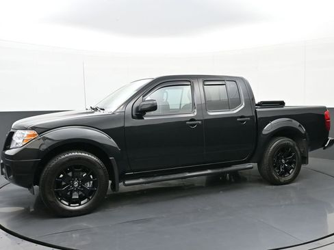 Used 2020 Nissan Frontier SV w/ Midnight Edition Floor Mats image 6