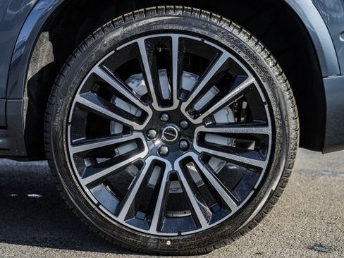 New 2026 Volvo XC90 B6 Plus w/ Protection Package image 18