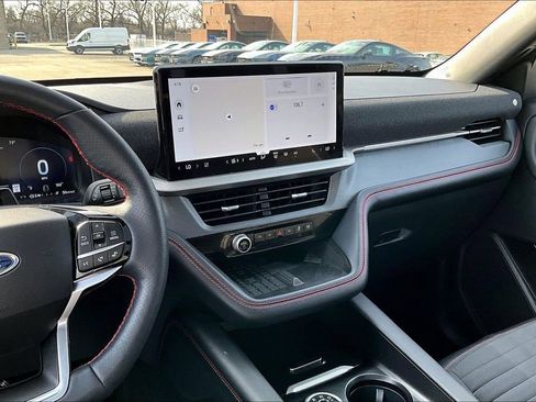 Certified 2025 Ford Explorer ST-Line w/ Premium Package image 6