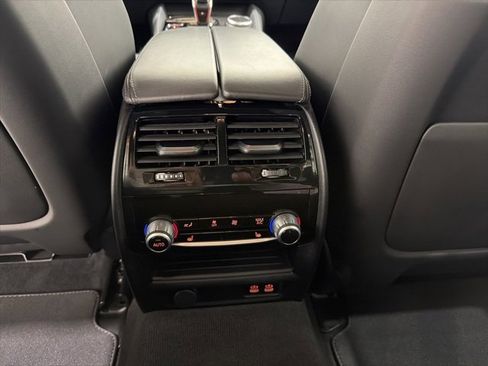 Certified 2022 BMW M5 w/ Competition Package image 24