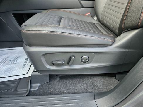 New 2025 Nissan Pathfinder Rock Creek image 22