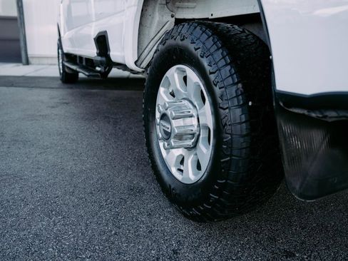 Used 2024 Ford F350 XLT image 10