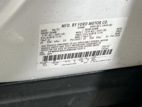Used 2021 Ford Explorer XLT AWD/4WD image 31