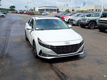 Used 2022 Hyundai Elantra Limited