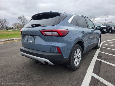 Used 2023 Ford Escape Active w/ Cold Weather Package image 8