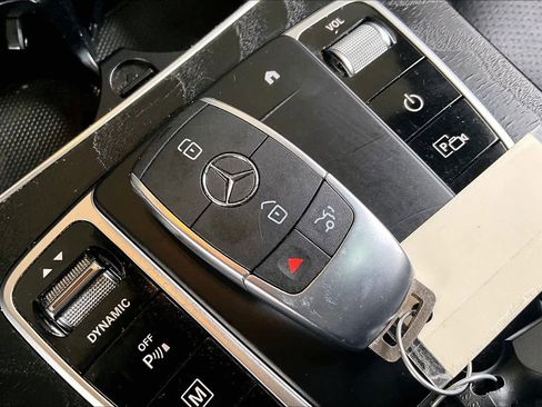 Used 2022 Mercedes-Benz GLC 300 image 14