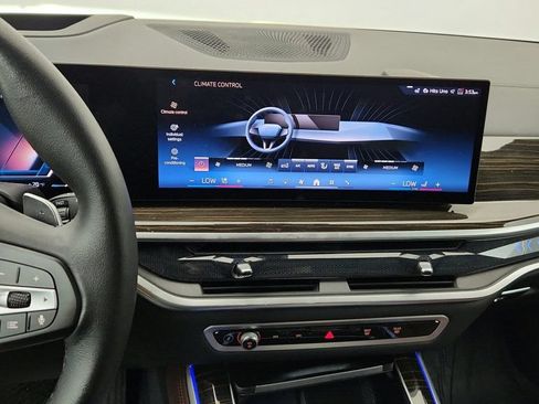 Used 2024 BMW X5 xDrive40i w/ Premium Package AWD/4WD image 17