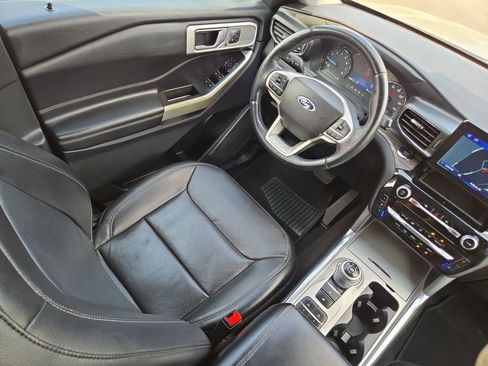 Used 2022 Ford Explorer Limited w/ Equipment Group 301A image 14