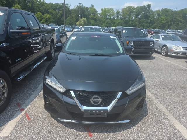 Used 2021 Nissan Maxima Platinum w/ Sport Mat Group FWD image 2