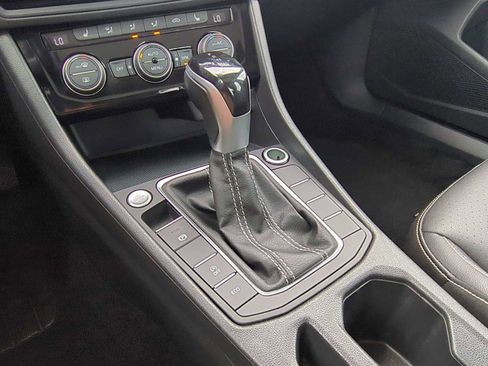 Used 2024 Volkswagen Jetta SE image 15