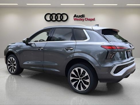 New 2026 Audi Q3 quattro 2.0T AWD/4WD image 3
