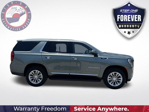 Used 2023 GMC Yukon SLT w/ SLT Luxury Package RWD image 8