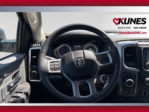Used 2022 RAM 1500 Classic SLT AWD/4WD image 15