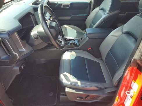 Used 2023 Ford Bronco Outer Banks AWD/4WD image 5