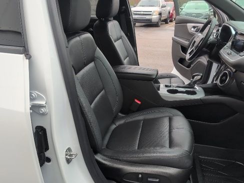 Certified 2022 Chevrolet Blazer LT w/ LPO, Black Accent Package image 41