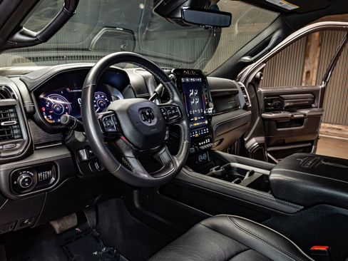 Used 2024 RAM 2500 Limited image 16