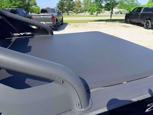 Used 2019 Chevrolet Colorado ZR2 w/ ZR2 Midnight Special Edition AWD/4WD image 10