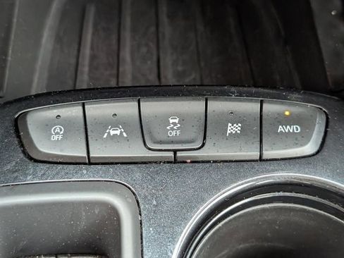 Used 2025 Chevrolet TrailBlazer LT AWD/4WD image 19
