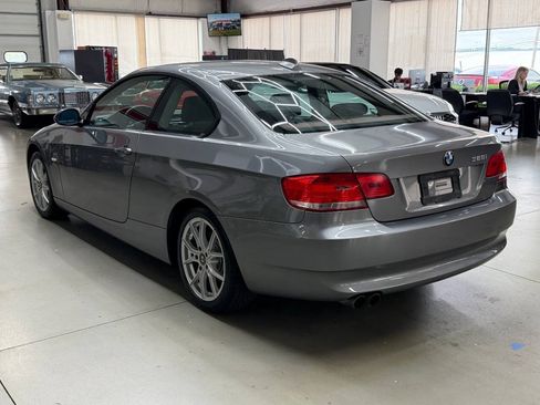 Used 2009 BMW 328i xDrive Coupe AWD/4WD image 4