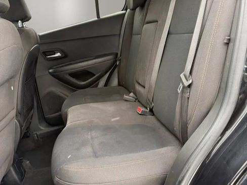 Used 2020 Chevrolet Trax LS w/ Tint and Cruise Package AWD/4WD image 16