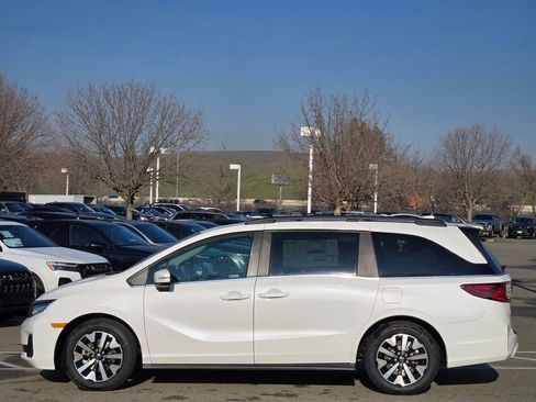 New 2026 Honda Odyssey EX-L image 7