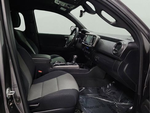 Certified 2023 Toyota Tacoma TRD Off-Road image 15