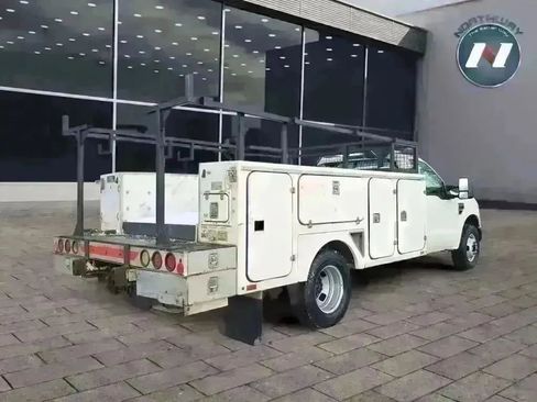 Used 2008 Ford F350 XL image 5