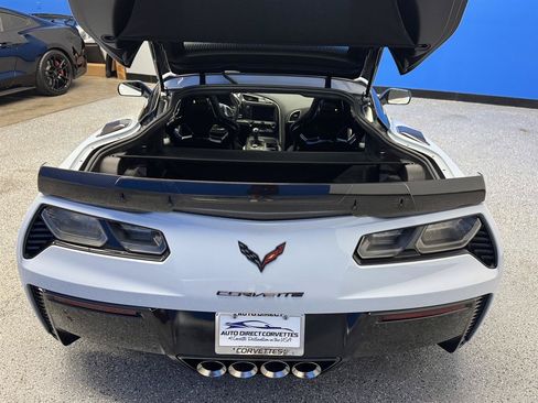 Used 2018 Chevrolet Corvette Z06 w/ Carbon 65 Edition RWD image 29