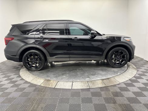 Used 2024 Ford Explorer ST-Line w/ Class IV Trailer Tow Package AWD/4WD image 17