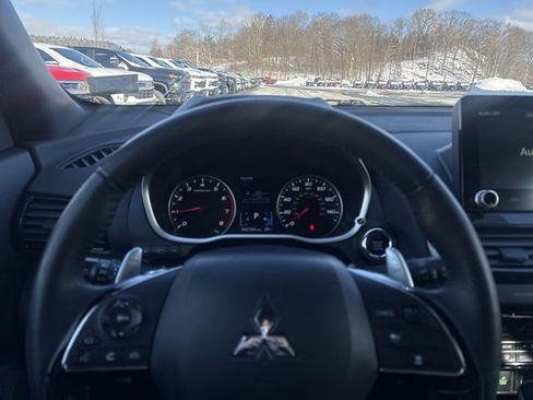 Used 2024 Mitsubishi Eclipse Cross SEL AWD/4WD image 11