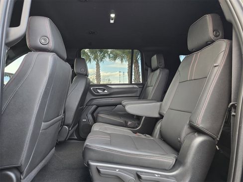 Certified 2022 Chevrolet Suburban RST w/ Luxury Package image 19