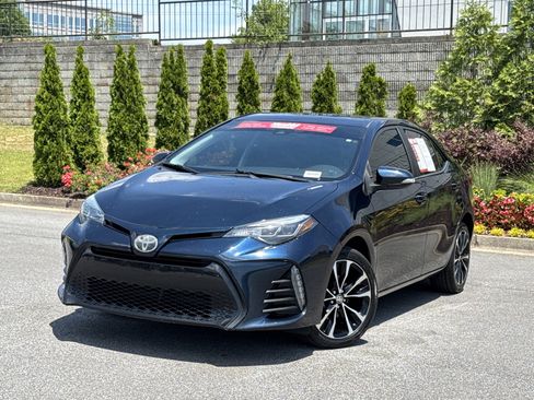 Used 2019 Toyota Corolla SE w/ SE Premium Package FWD image 5
