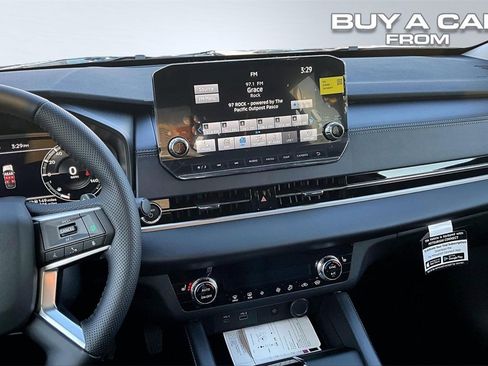 New 2025 Mitsubishi Outlander SE image 7