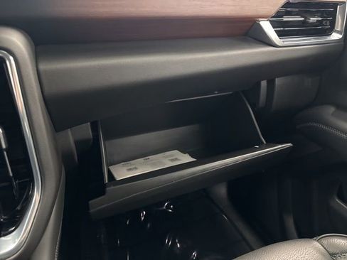 Used 2025 GMC Yukon Denali image 54