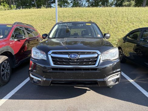 Used 2017 Subaru Forester 2.5i Premium AWD/4WD image 2